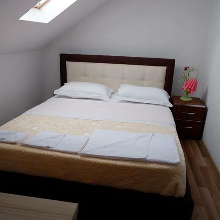 Hotel Kings Apartments Bajram Curri Zewnętrze zdjęcie