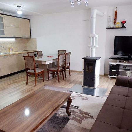 Hotel Kings Apartments Bajram Curri Zewnętrze zdjęcie