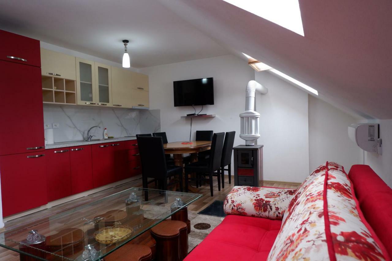 Hotel Kings Apartments Bajram Curri Zewnętrze zdjęcie