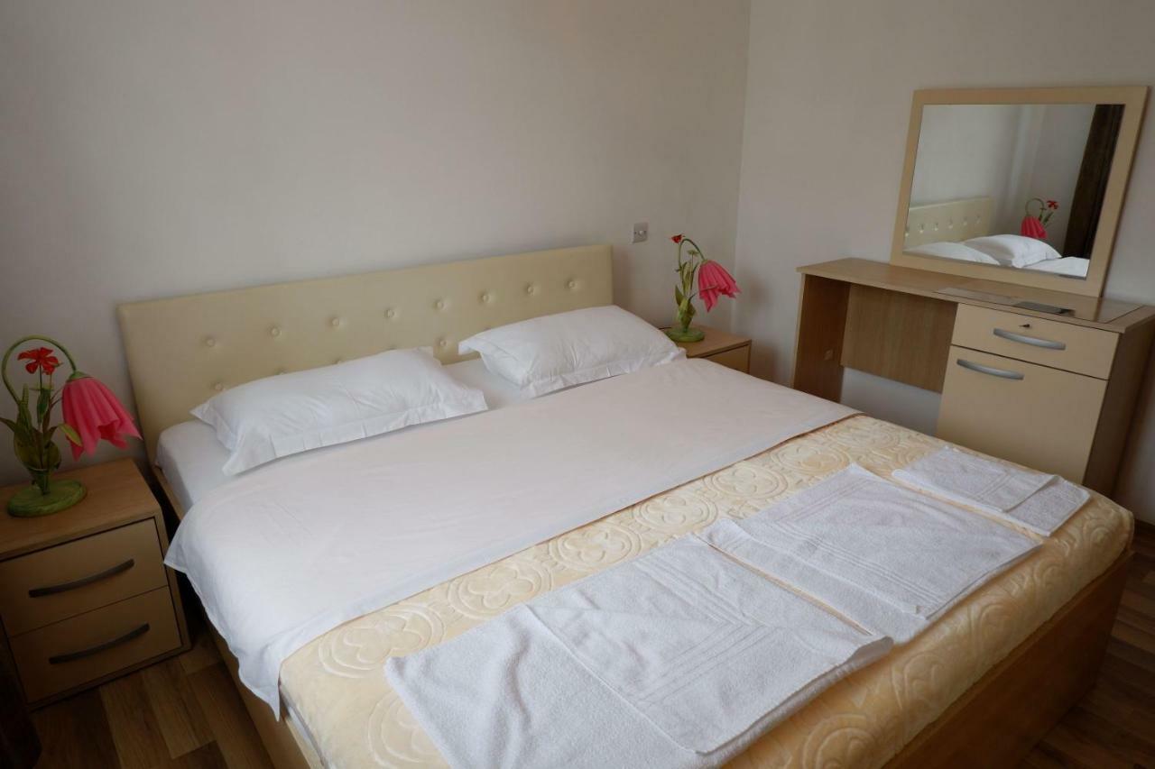 Hotel Kings Apartments Bajram Curri Zewnętrze zdjęcie
